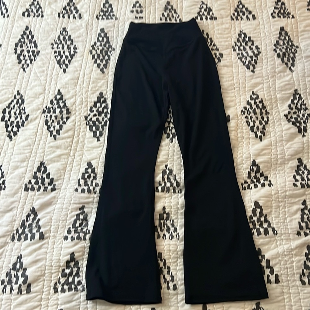 NWOT Girls Black Flare Leggings size Small 6-8